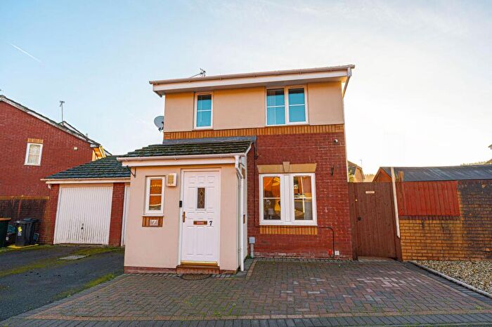 3 Bedroom Detached House For Sale In Cedar Wood Drive, Rogerstone, NP10