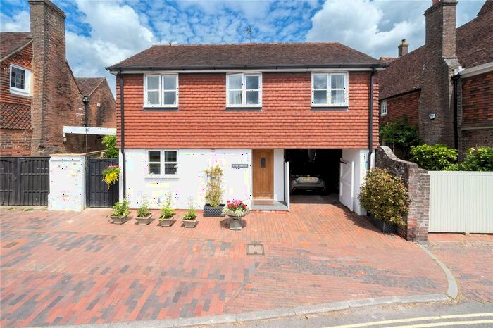 3 Bedroom Detached House For Sale In High Street, Burwash, Etchingham, East Sussex, TN19