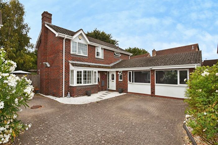 4 Bedroom Detached House For Sale In Bilberry Close, Locks Heath, Southampton, SO31
