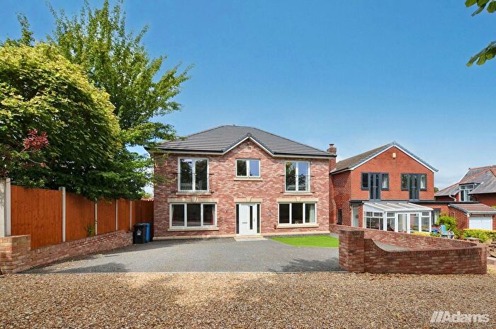 4 Bedroom Detached House For Sale In Highlands Road, Higher Runcorn, WA7