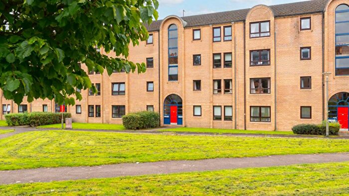 2 Bedroom Flat For Sale In Overnewton Square, Flat /, Yorkhill, Glasgow, G3