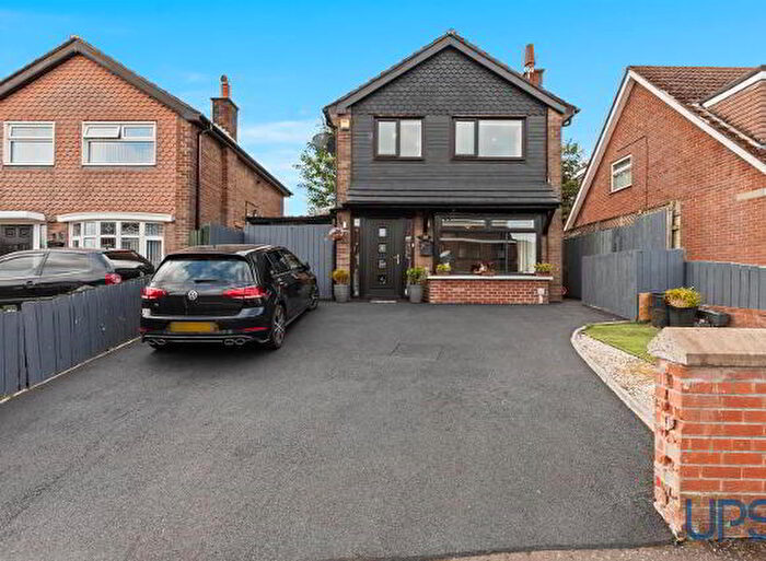 3 Bedroom Detached House For Sale In Orchardville Gardens, Belfast, BT10
