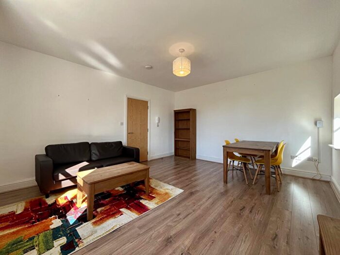 2 Bedroom Apartment To Rent In Flat, Lincoln Road, Peterborough, PE1