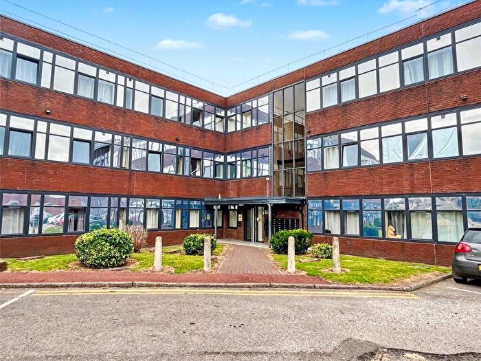 1 Bedroom Apartment For Sale In Gregge Street, Heywood, Greater Manchester, OL10