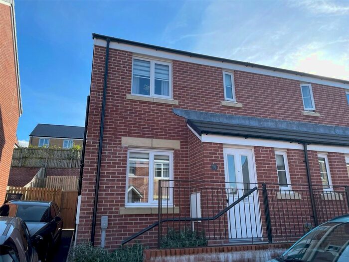 Semi-Detached House To Rent In Maes Yr Odyn, Narberth, Sir Benfro, SA67