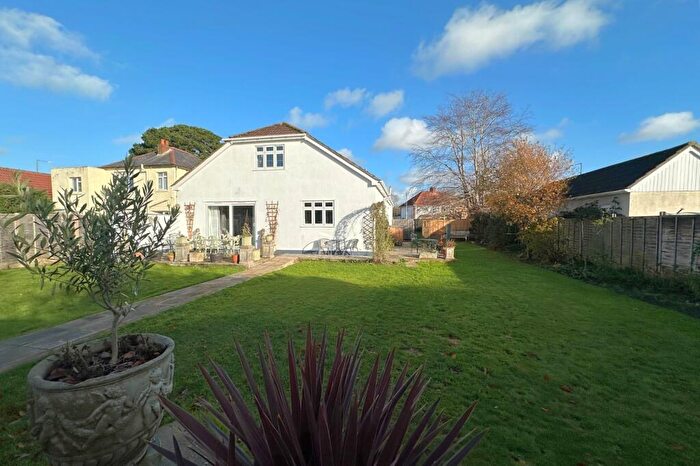 4 Bedroom Detached House For Sale In New Road, Bournemouth, Dorset., BH10