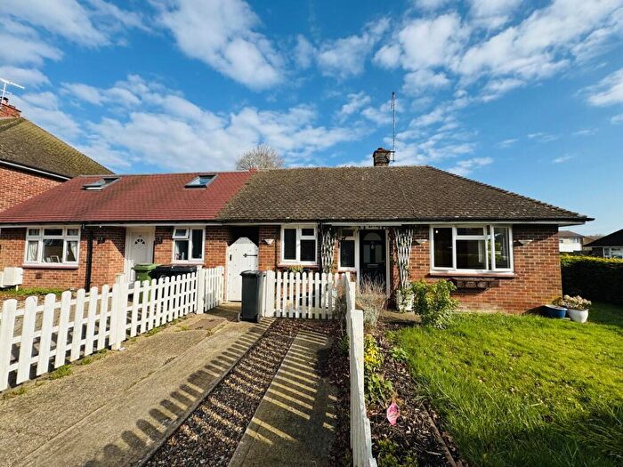1 Bedroom Bungalow To Rent In Perrylands, Charlwood, Horley, RH6
