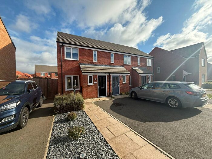 2 Bedroom End Terrace House For Sale In Georgia Mews, Peterborough, PE2