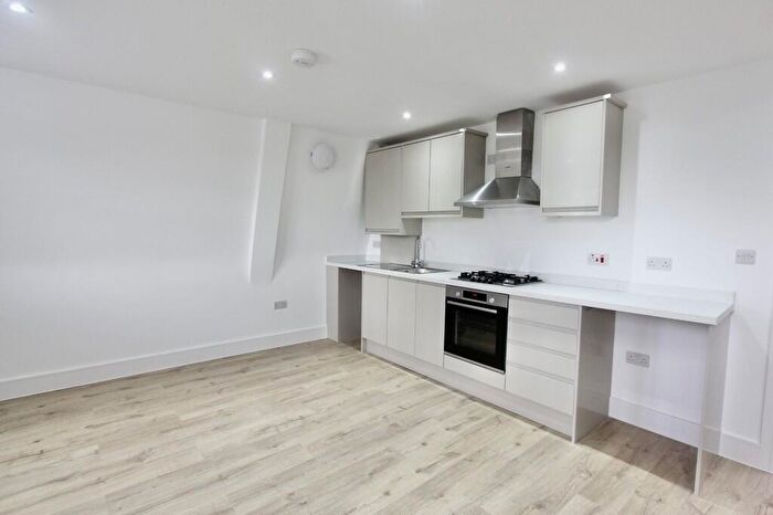 1 Bedroom Apartment To Rent In Boxtree Road, Harrow Weald, HA3