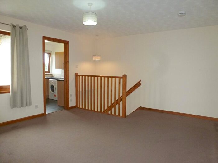 2 Bedroom Flat To Rent In Miller Road, Inverness, IV2