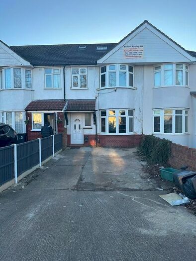 5 Bedroom Terraced House To Rent In Uxbridge Road, Feltham, TW13