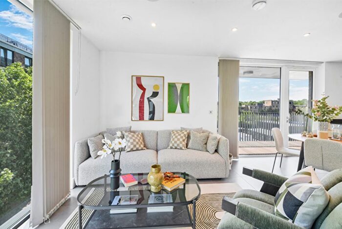 3 Bedroom Flat For Sale In Old Smokehouse, Hackney Wick, E3