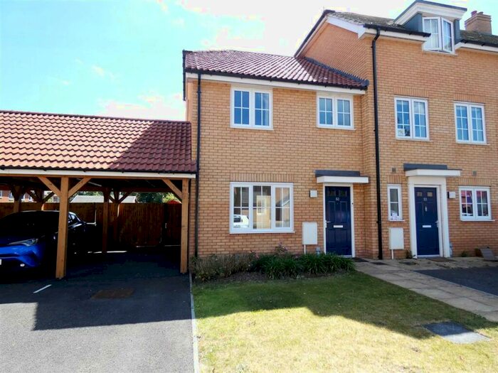 3 Bedroom Semi-Detached House To Rent In Realmwood Close, Canterbury, CT1