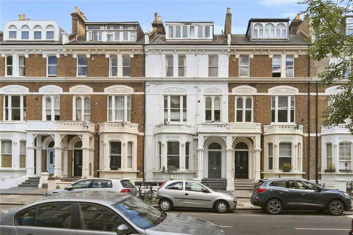 2 Bedroom Flat To Rent In Sinclair Road, Brook Green, London, W14