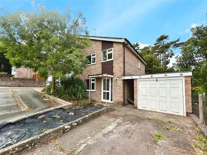 3 Bedroom Semi-Detached House For Sale In Dunholme Avenue, Loughborough, Leicestershire, LE11