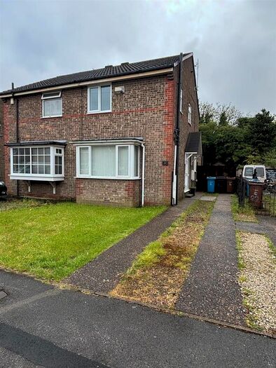 2 Bedroom Semi-Detached House To Rent In Ashendon Drive, Hull, HU8