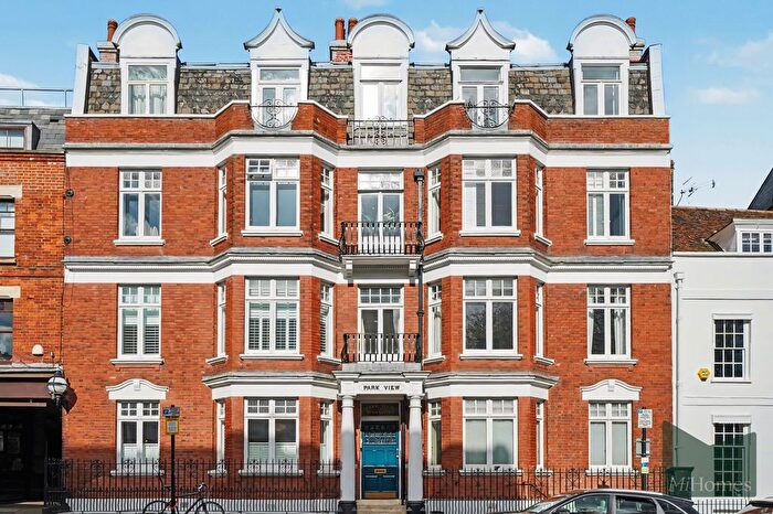 2 Bedroom Flat For Sale In Parkview Mansions, Highgate High Street, N6