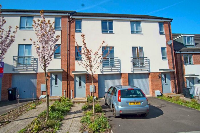 6 Bedroom Terraced House To Rent In Barnwood, Cheswick Village, Bristol, BS16