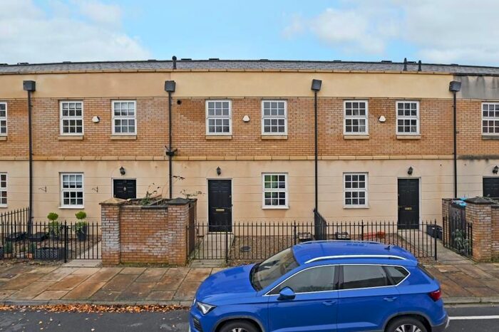 2 Bedroom Terraced House To Rent In Bishopfields Drive, Leeman Road, York, YO26