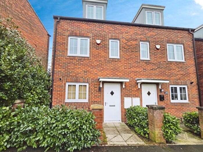 3 Bedroom Town House For Sale In Peppercorn Close, Shildon, DL4