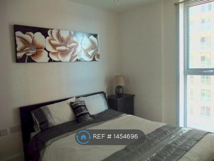 2 Bedroom Flat To Rent In Elmira Street, London, SE13