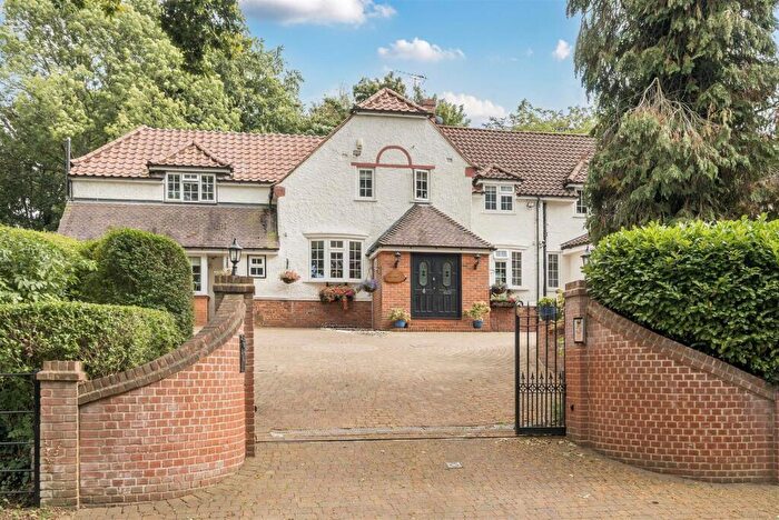 5 Bedroom Detached House For Sale In Woodland Way, Kingswood, Surrey, KT20