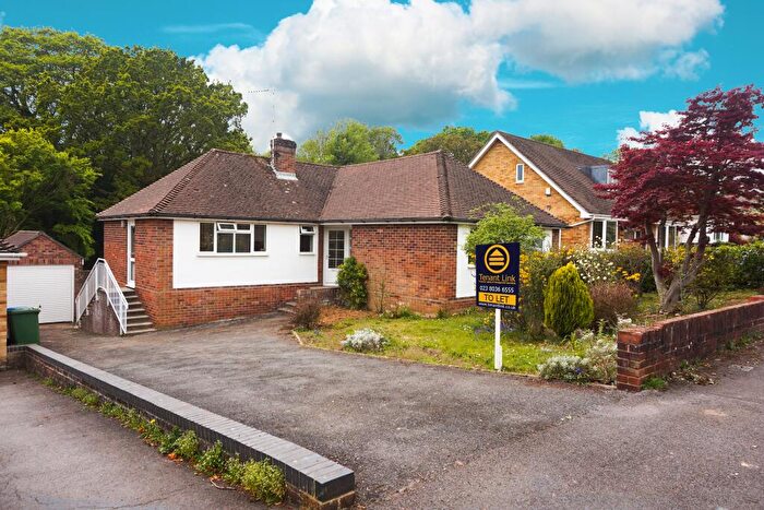 3 Bedroom Bungalow To Rent In Bassett Green Close, SO16