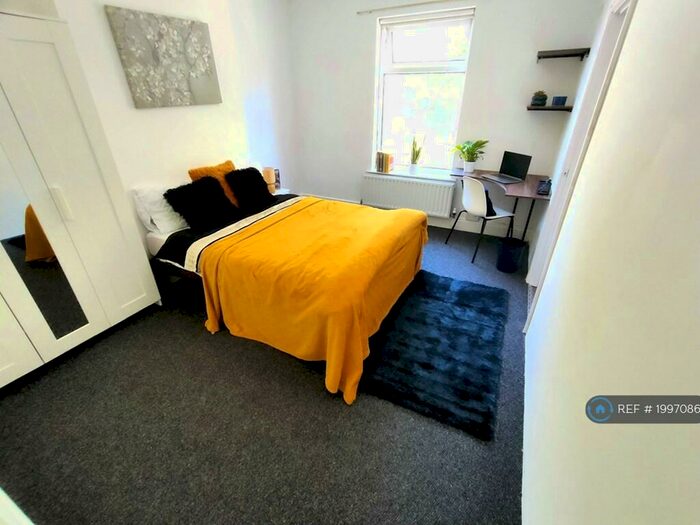 4 Bedroom Semi-Detached House To Rent In Markeaton Street, Derby, DE1