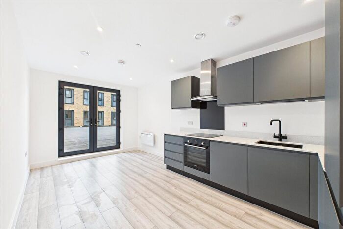 1 Bedroom Apartment To Rent In West Street, Maidenhead, Berkshire, SL6