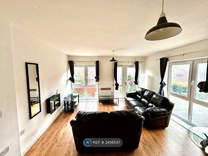 2 Bedroom Flat To Rent In Albert Mill, Machester, M5