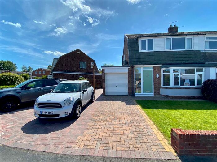 3 Bedroom Semi-Detached House To Rent In Ashdown Avenue, Gilesgate, Durham City, DH1