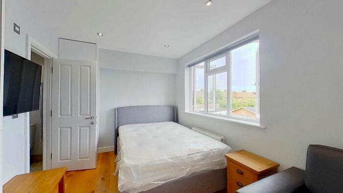 Studio To Rent In Bushey Road, Wimbledon Chase, SW20