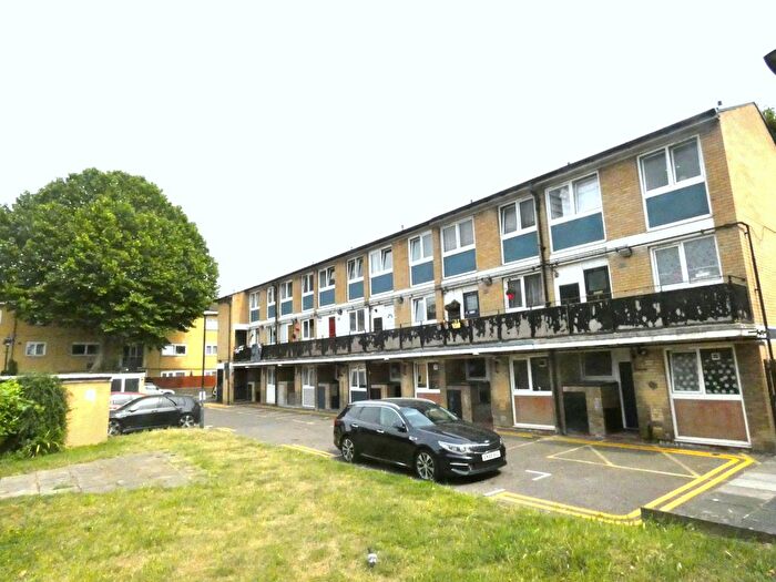 Studio To Rent In Driftway House, Stafford Road, London, E3