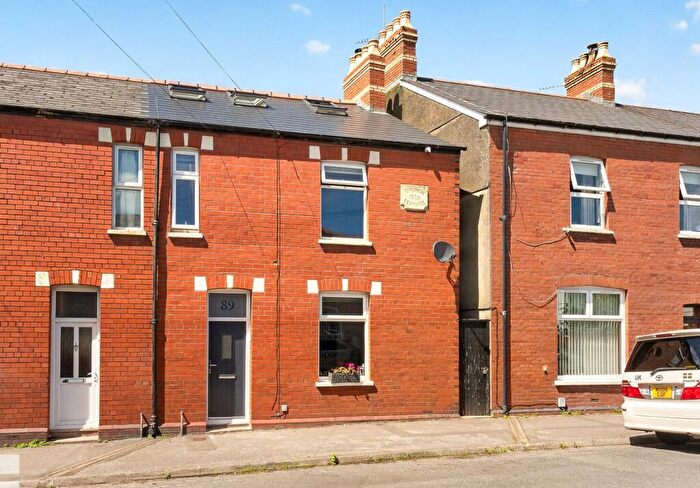 3 Bedroom End Of Terrace House For Sale In Queens Road, Penarth, CF64