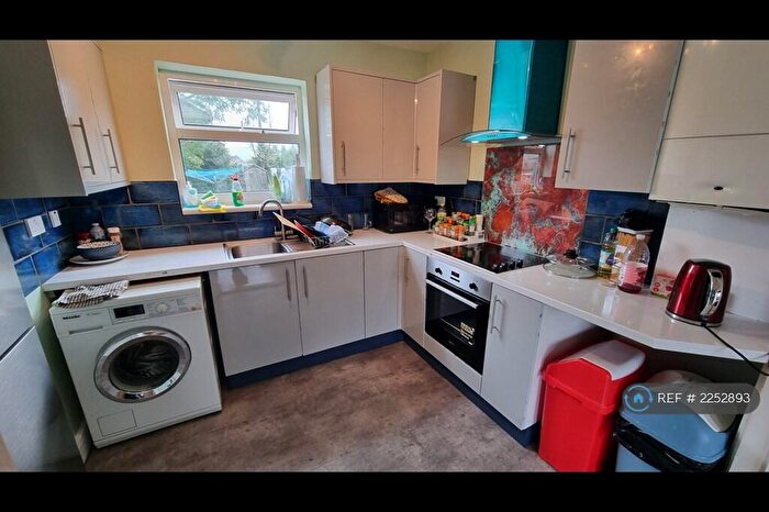 4 Bedroom Semi-Detached House To Rent In Littlebourne Road, Canterbury, CT1