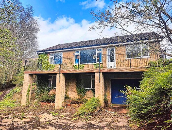 4 Bedroom Detached House For Sale In Wood View, Church Lane, Southowram, HX3