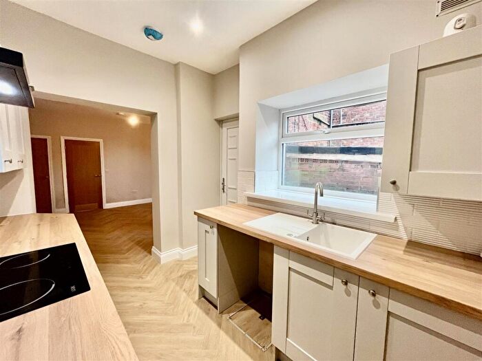 1 Bedroom Flat To Rent In Kells Lane, Gateshead, NE9