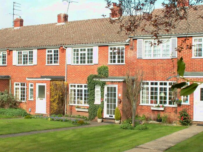 3 Bedroom Terraced House To Rent In Triggs Close, Woking, GU22