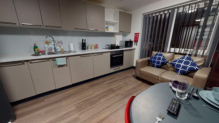 Studio To Rent In Chapel Street, Luton, LU1