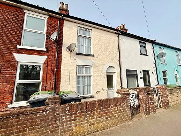 2 Bedroom Terraced House For Sale In Yarmouth Road, Caister-On-Sea, NR30