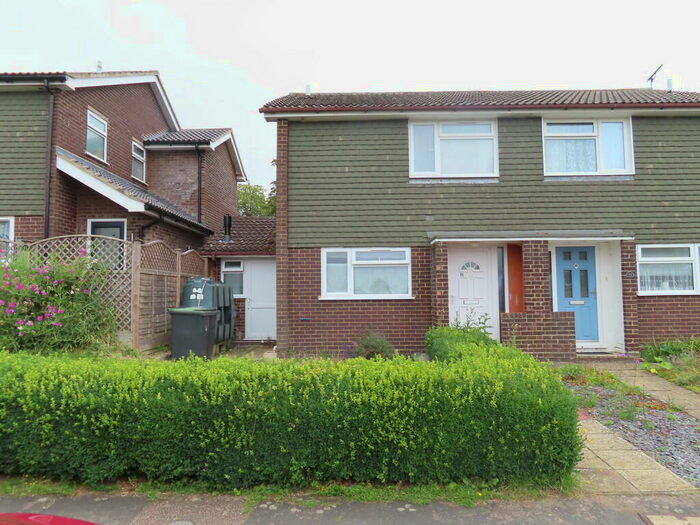 3 Bedroom Semi-Detached House To Rent In Dove Close, Debenham, IP14
