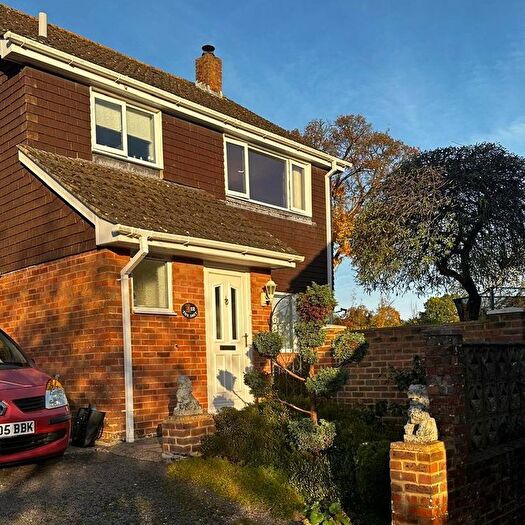 3 Bedroom Property To Rent In Shepherd's Rise, Vernham Dean, Andover, SP11