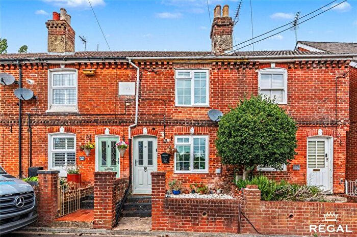 2 Bedroom Terraced House For Sale In Allbrook Hill, Allbrook, SO50