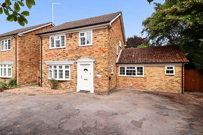 4 Bedroom Detached House For Sale In Chewter Lane, Windlesham, GU20