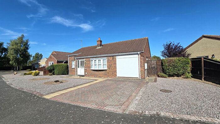 2 Bedroom Detached Bungalow For Sale In Colsuan Gardens, Long Sutton, PE12