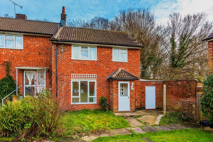 3 Bedroom End Of Terrace House To Rent In Trasher Mead, Dorking, RH4