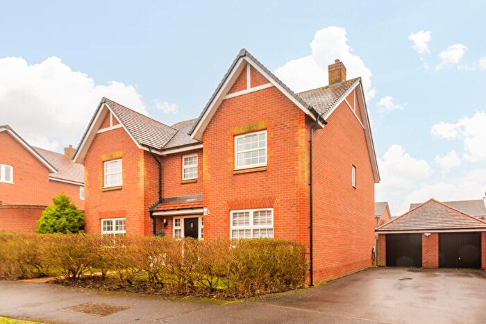 5 Bedroom Detached House For Sale In Friendship Lane, Wing, Leighton Buzzard, Buckinghamshire, LU7