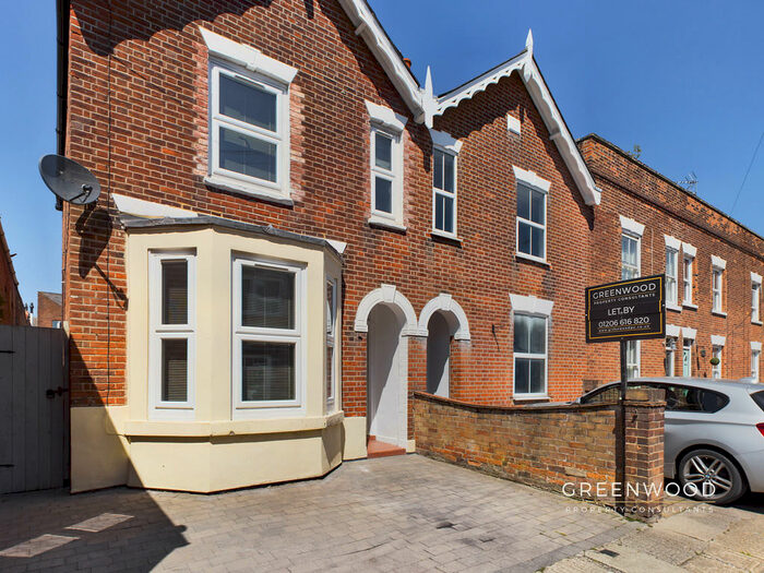 2 Bedroom End Of Terrace House To Rent In Manor Road, Colchester, CO3