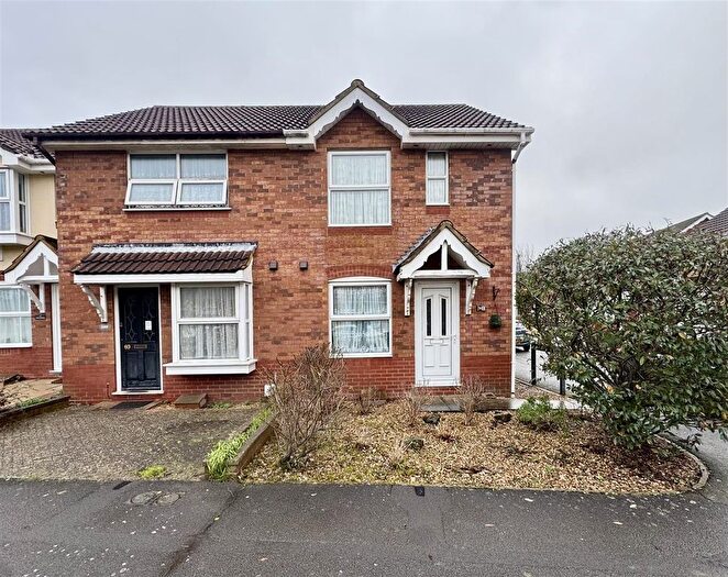 2 Bedroom End Of Terrace House For Sale In Priory Gardens, Burnham-On-Sea, TA8