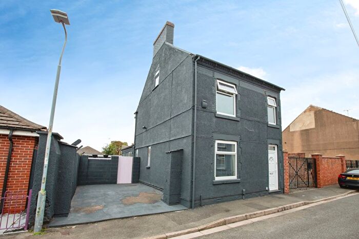 4 Bedroom Detached House For Sale In John Street, Sutton-In-Ashfield, Nottinghamshire, NG17